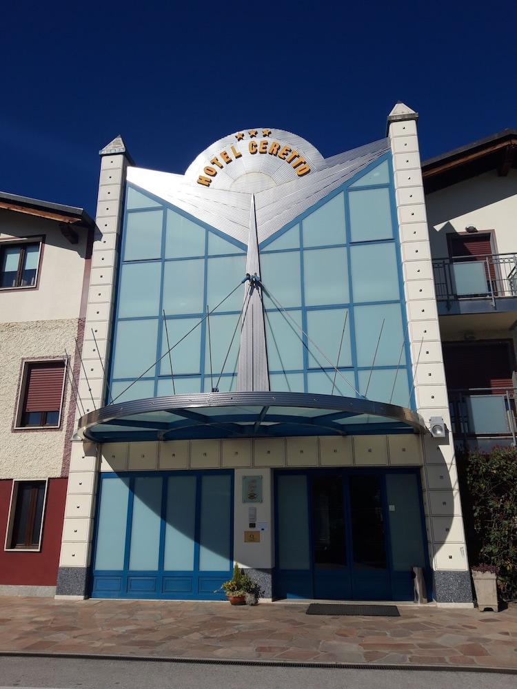 Hotel Ceretto Busca Buitenkant foto